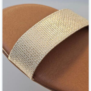 NWT André Assous Nabila Flat Sandals in Gold 7.5